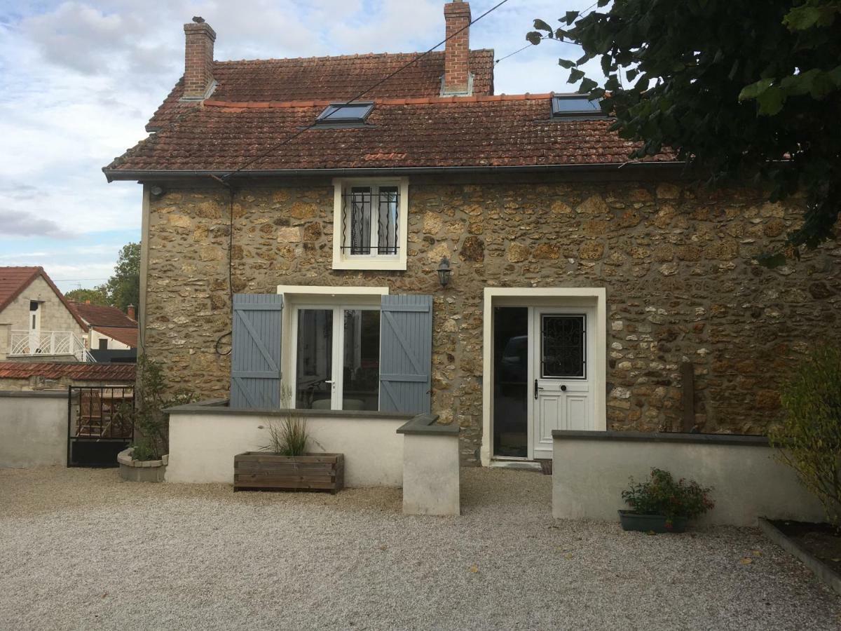 Au Tilleul Apartman Mezieres-sur-Seine Kültér fotó